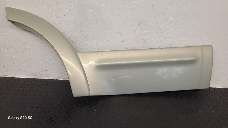 02-07 Ford Escape Rear Right Passenger Door Lower Molding OEM 3L8Z-7825556-AAPTM