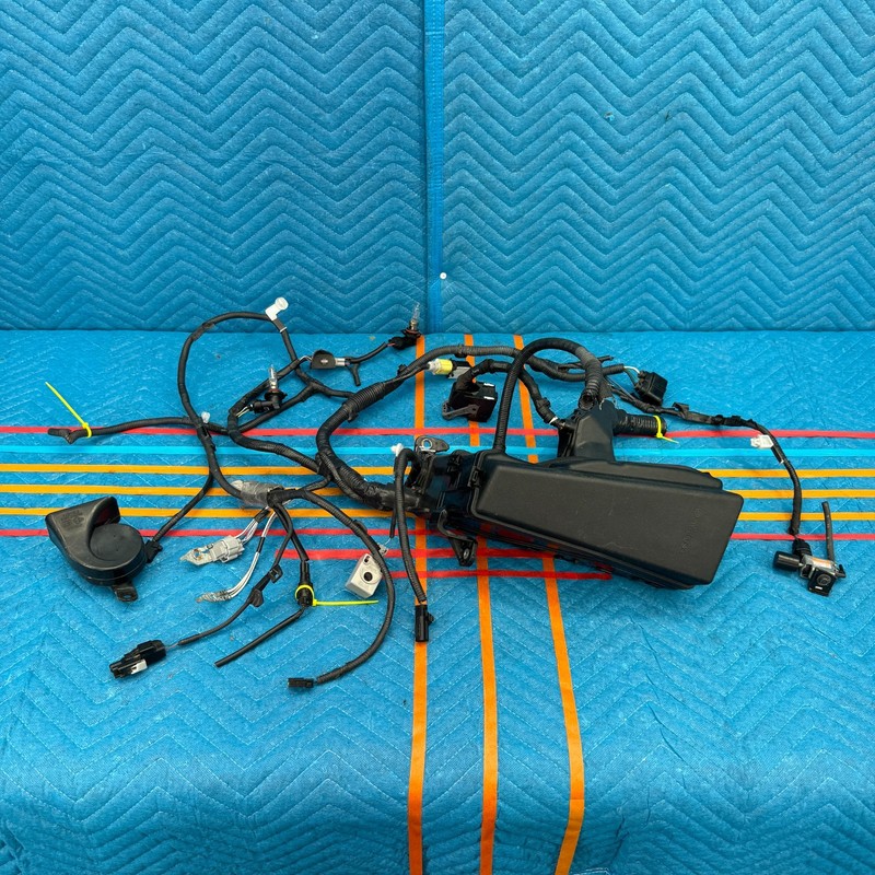 2013-2018 Toyota Avalon Engine Under Hood Wiring Harness With Box OEM CUT !
