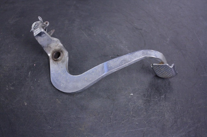 98 YAMAHA XVS 650 V-STAR REAR FOOT BRAKE LEVER ARM WITH SPRING XVS65