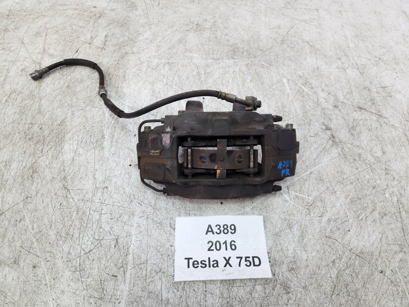 ✅ 16-20 OEM Tesla Model X Front Right Passenger Side Brake Caliper Brembo