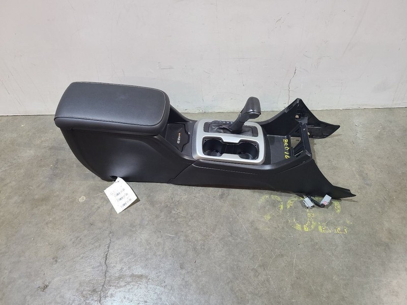 Console Front Floor With Wireless Charger Opt K4C Fits 17-22 CANYON 583505