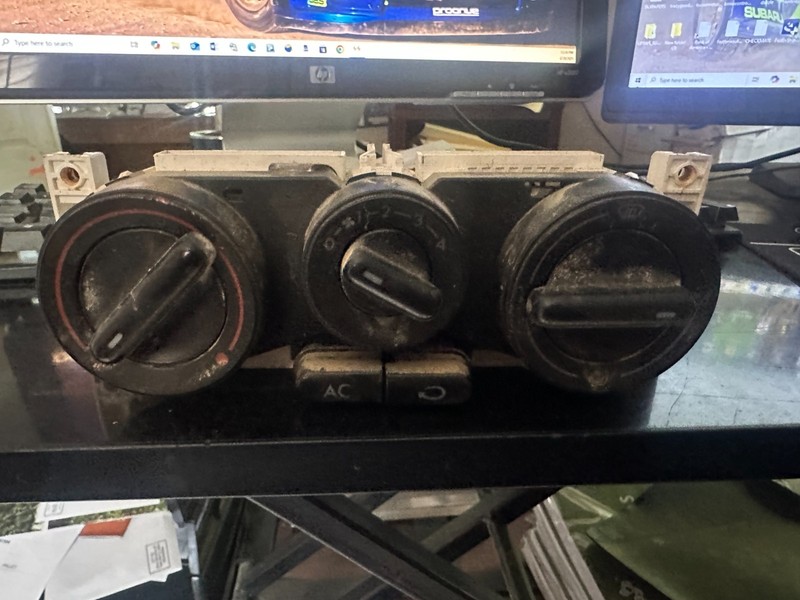 99-10 VOLKSWAGEN BEETLE OEM HEATER A/C AC CLIMATE CONTROL