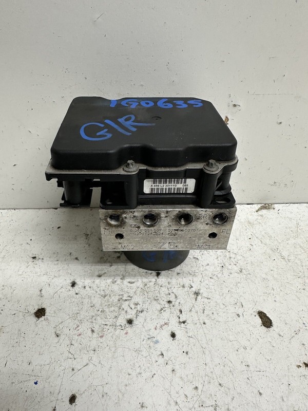 2011-2013 Subaru Forester A/T Anti Lock Brake Pump Actuator & Modulator Oem