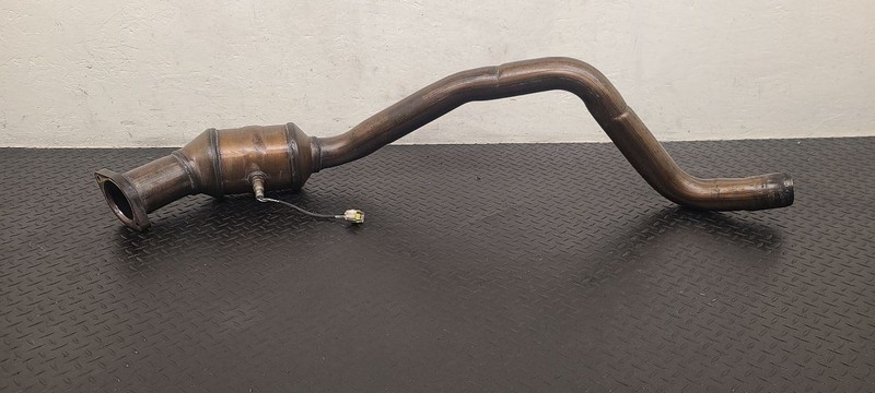 11-18 Dodge Challenger 5.7L Front Right Converter Pipe Assembly OEM 68057162AF