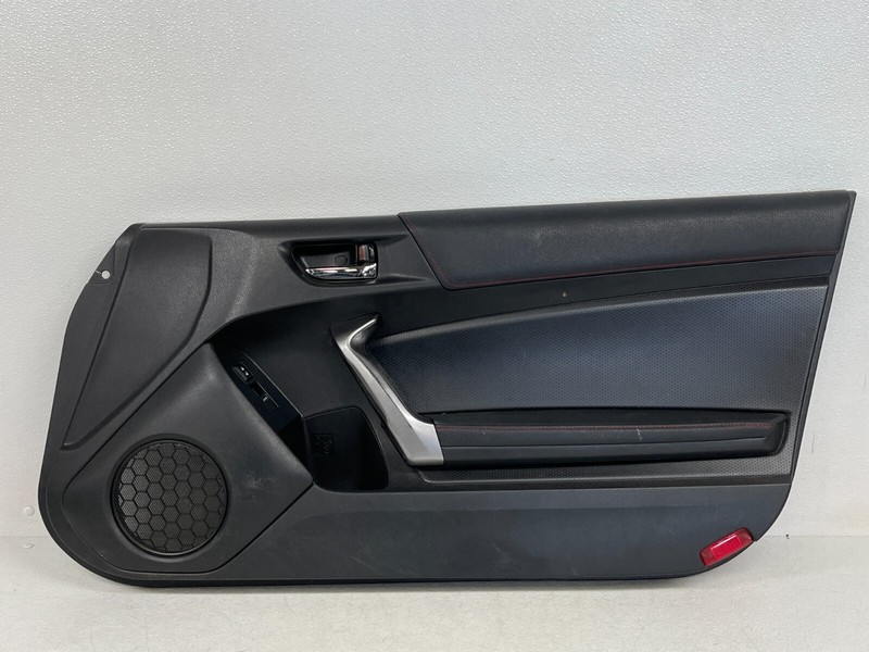 ⭐13-20 SCION FR-S TOYOTA 86 FRONT RIGHT DRIVER INTERIOR DOOR PANEL TRIM LOT2358