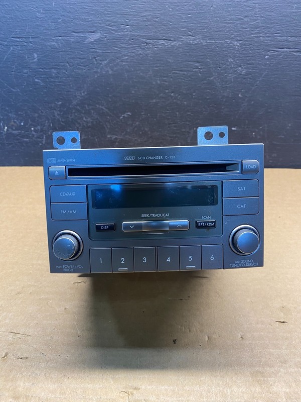 2007 Subaru Forester Car Radio 6-Disc Changer Model pf-2851b Y7395 DG