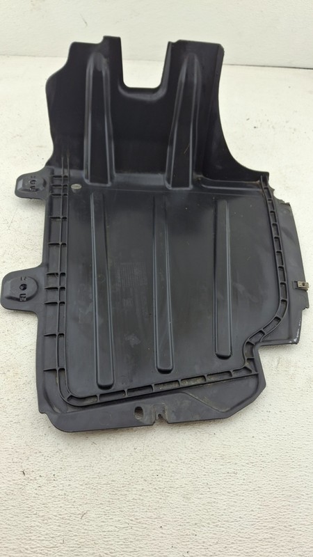 2019-2023 VOLKSWAGEN JETTA REAR RIGHT SIDE UNDERBODY SPLASH SHIELD COVER OEM