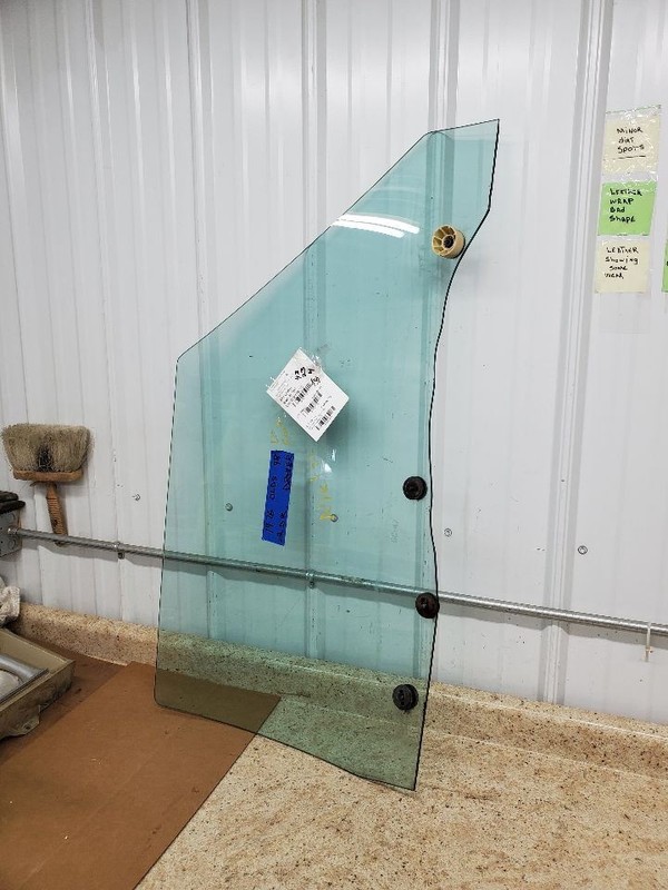 Driver Left Front Door Glass Calais 2 Door Fits 74-76 CADILLAC 300323