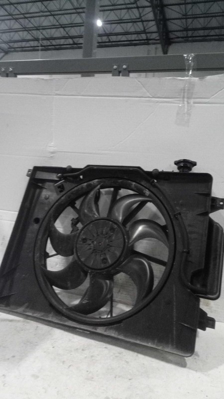 2019 Genesis G90 Engine Cooling Fan Motor OEM 5.0L White 90K Miles NJ25-20487