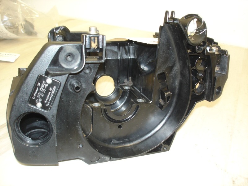 Craftsman Sim-pul pro series main body oil tank chainsaw part READ ADbin 422