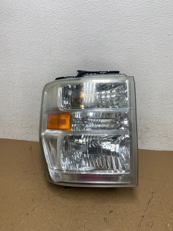 2008-2014 Ford Econoline E150 E250 E350 Right Passenger Headlight Oem AD8004 DW