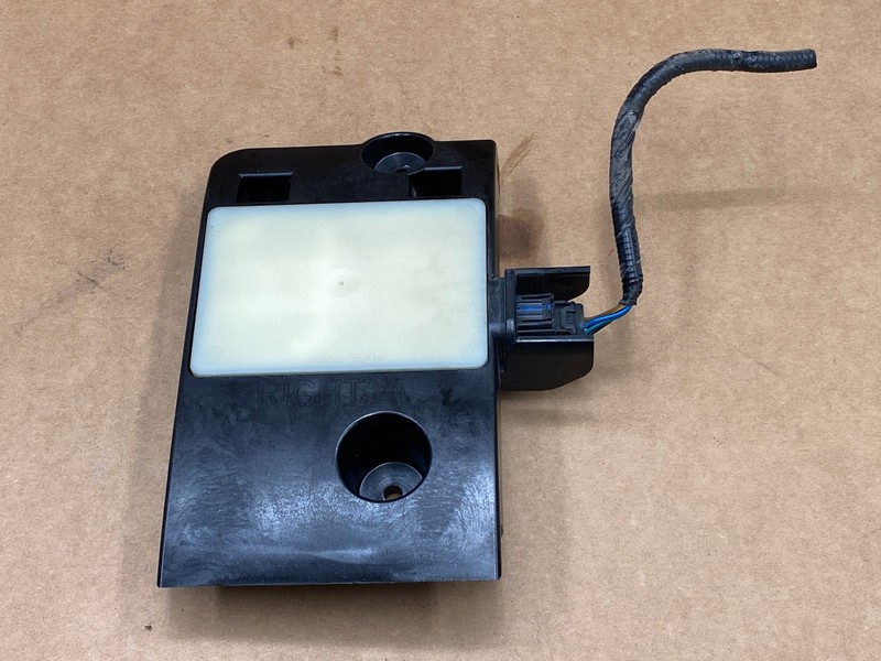 17-20 JAGUAR F-PACE REAR RIGHT PASS SIDE BLIND SPOT CONTROL MODULE OEM LOT791