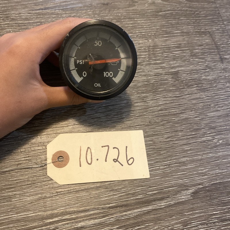 Warning Oil Gauge (broken)- P/N: 224651600, 66 8270951-000