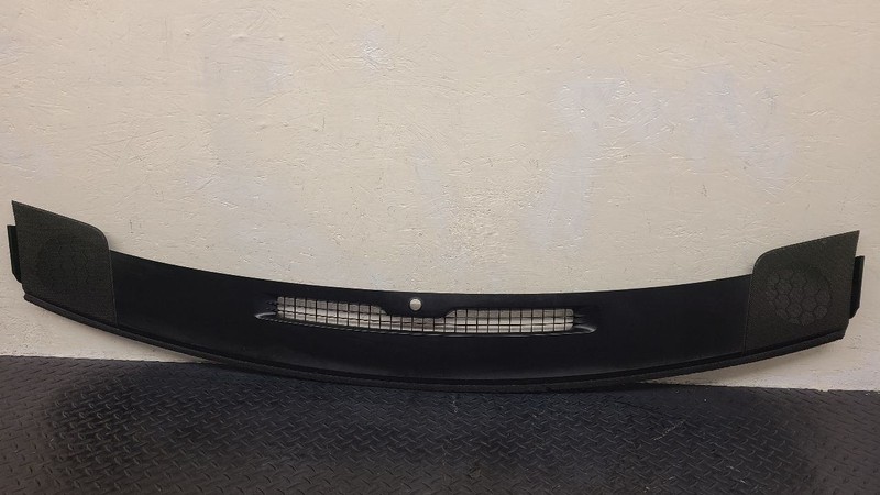 14-19 Chevrolet Silverado Dash Defrost Trim Panel Black OEM 84390218