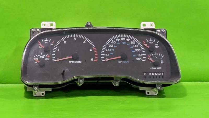 00 01 RAM SPEEDOMETER CLUSTER OEM 4572-1
