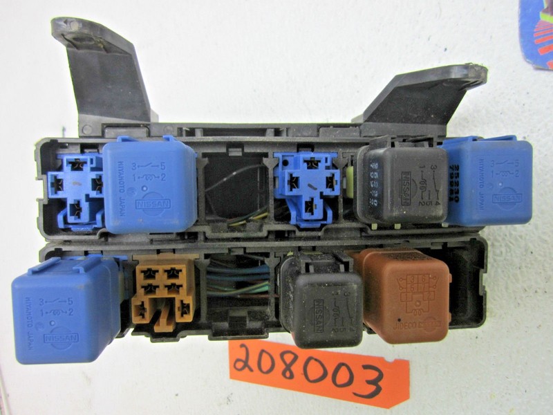 FUSE BOX RELAY PANEL MAIN DASH 3.0L VIN C 4th digit VQ30DE for 95-99 MAXIMA I30