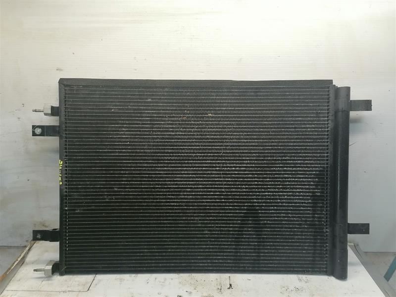 AC Condenser Fits 17-19 FORD F250SD PICKUP 1365909