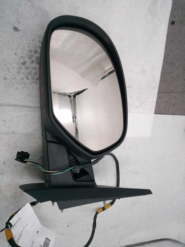 2008 Chevrolet Tahoe Left Door Mirror Assembly Grey OEM Used 562818