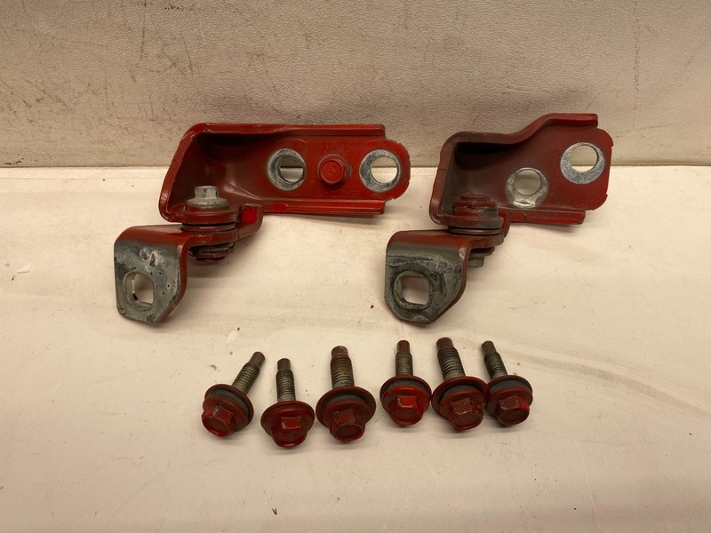 2018-2022 FORD ECOSPORTLEFT FRONT DOOR HINGE HINGES SET WITH BOLTS RED OEM