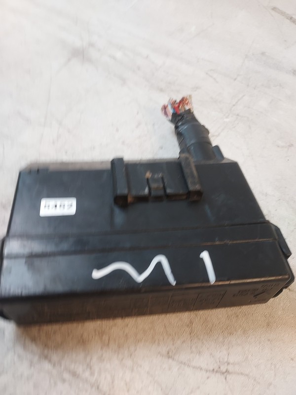 2006-2007 Infiniti G35 Fusebox Fuse Box Relay Module oem