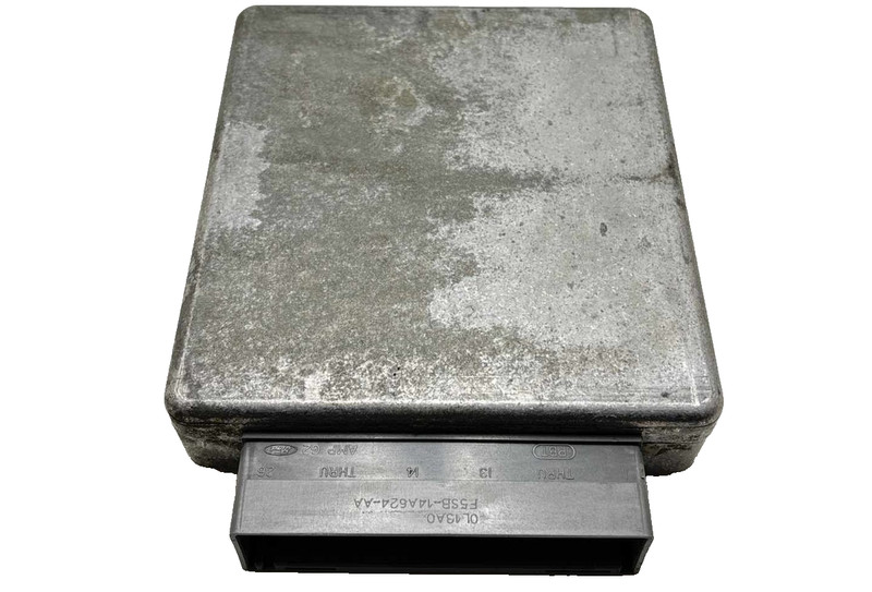 Ford Crown Victoria Engine Electronic Control Module 2001 P/N 1W7F2A650EG