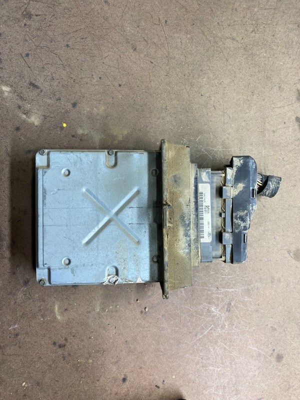 1999 2000 Ford Van E250 E350 7.3L Diesel Engine Control Module Unit ECU L4042 DG