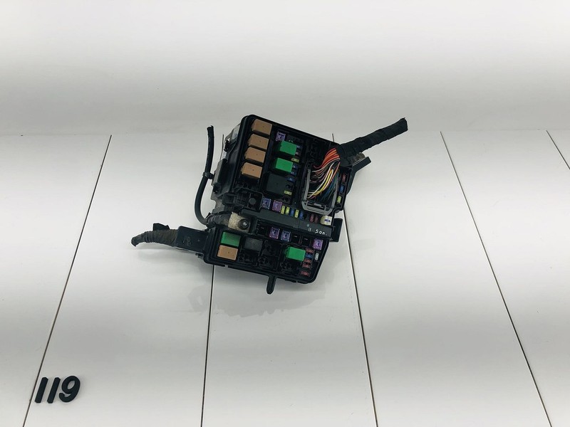 2012 HYUNDAI SONATA 2.4L L4 GDI GAS ENGINE MOTOR FUSE & RELAY BOX HOUSING OEM