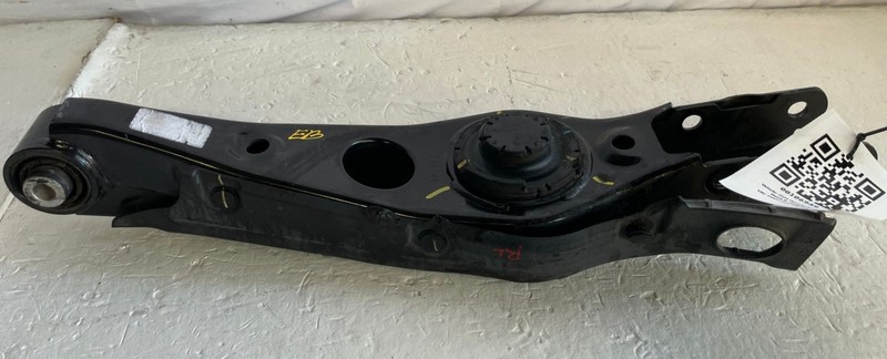 2022-2026 HYUNDAI SANTA FE FWD REAR LEFT LOWER CONTROL ARM SPRING PERCH # 106949