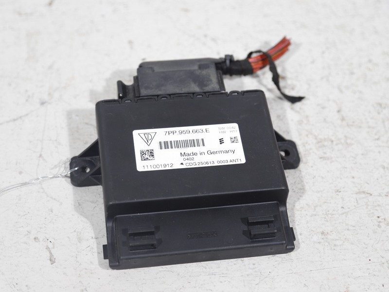 10-16 PORSCHE PANAMERA 970 VOLTAGE STABILISER CONVERTER CONTROL MODULE UNIT OEM