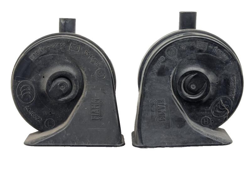 06-13 BMW E90 E92 335i 328i 13-15 X1 HIGH LOW HORN PAIR SET LEFT & RIGHT OEM 081