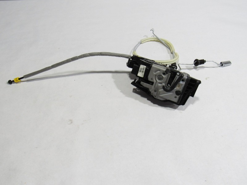 18-20 Mercedes S560 W222 2020 Front Right Passenger Door Lock Latch Actuator :M