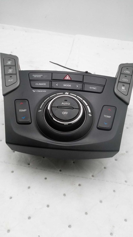 2017 Hyundai Santa Fe A/C Selector Switch OEM 972504ZEA0 128K Miles