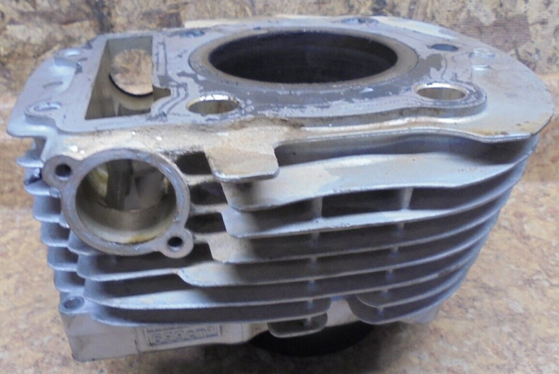 1986 Yamaha XV700 XV 700 XV700C Virago Rear Engine Cylinder Jug Barrel Motor 86