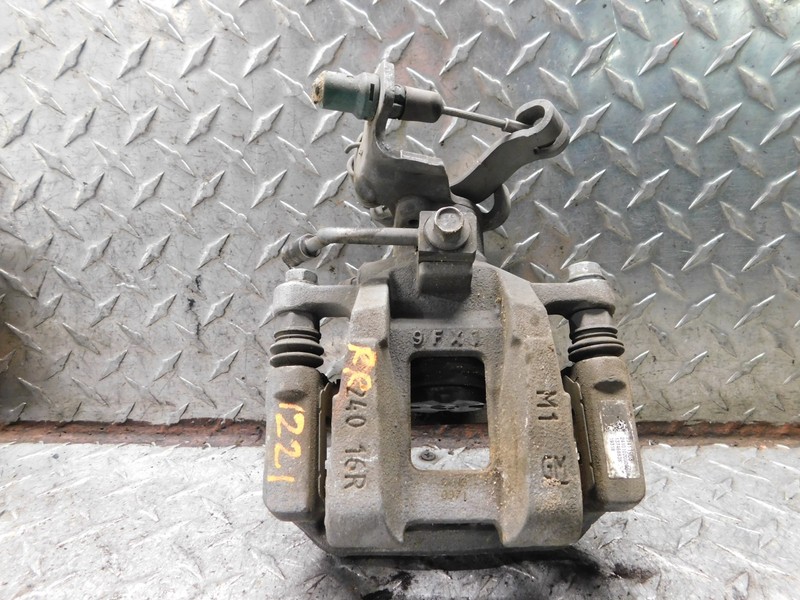 19-22 CHEVROLET MALIBU RIGHT REAR PASSENGER BRAKE CALIPER 23411908 137468836