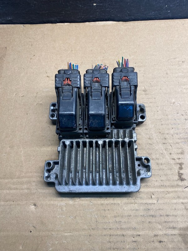 2008 - 2009 Yukon Tahoe Engine Control Module Computer ECM ECU AE2141 DG