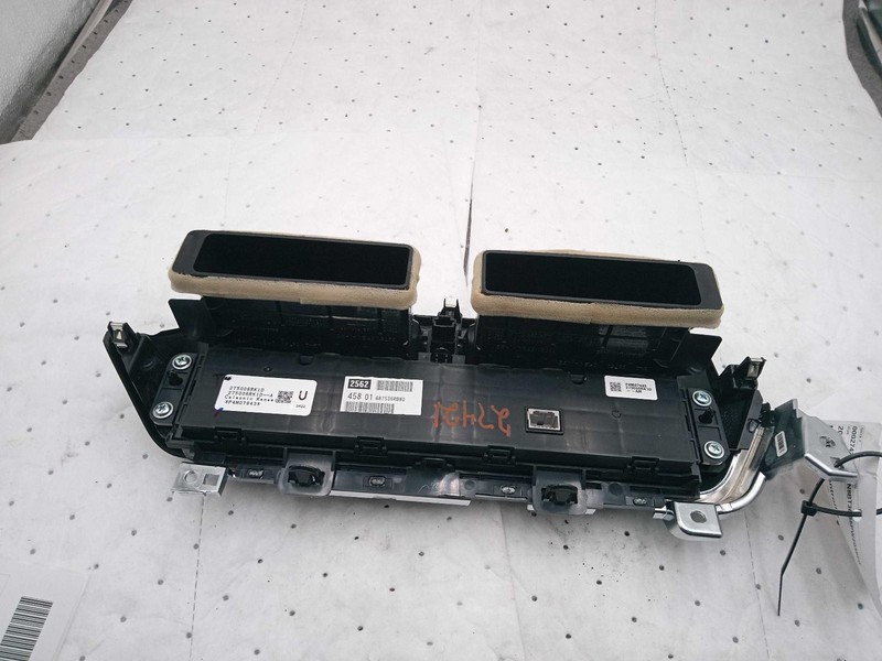 Used A/C Selector Switch fits: 2023 Nissan Rogue front Japan built ID 27500-6RK1