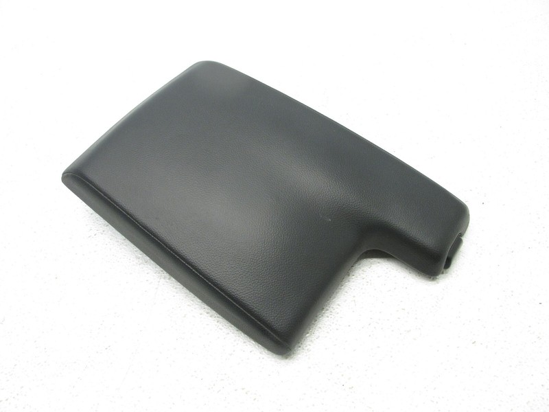 17-19 JAGUAR X760 XE CENTER CONSOLE COVER ARM REST LID FRONT OEM 103023C