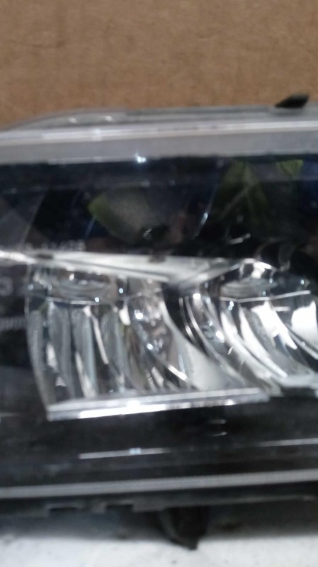 2017 VOLVO XC90 Right Fog Light Assembly OEM 528997 White 132K Miles