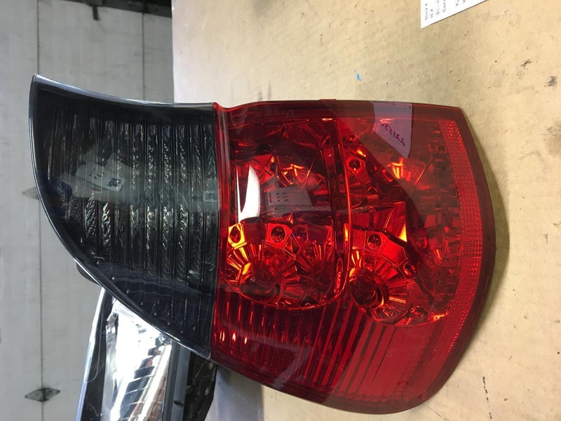 00-'03 BMW X5 Left driver outer Taillight OEM Grade A!