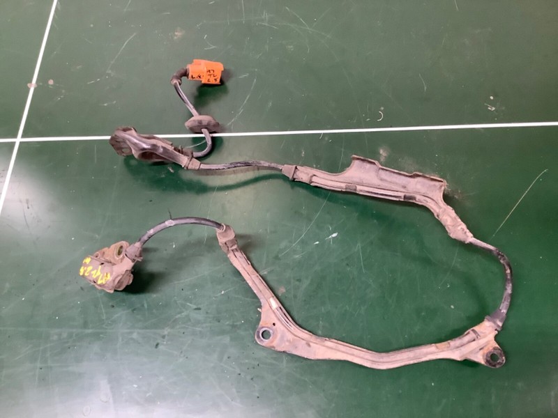 95-98 Acura TL 2.5L Left Front Wheel ABS sensor UsedOEM
