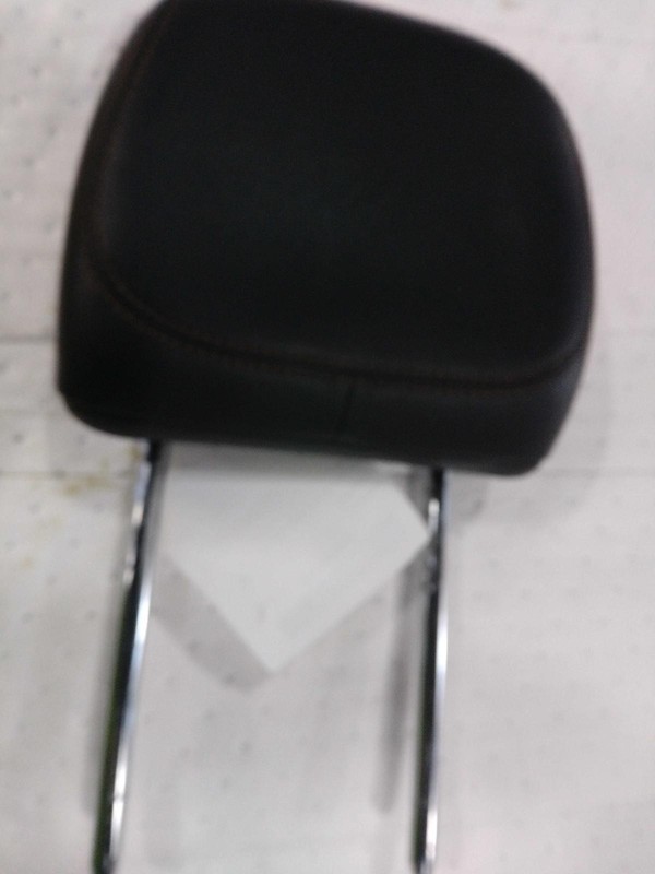 2017 Chrysler Pacifica Right Side Headrest Red 7297869 Used 114K Miles