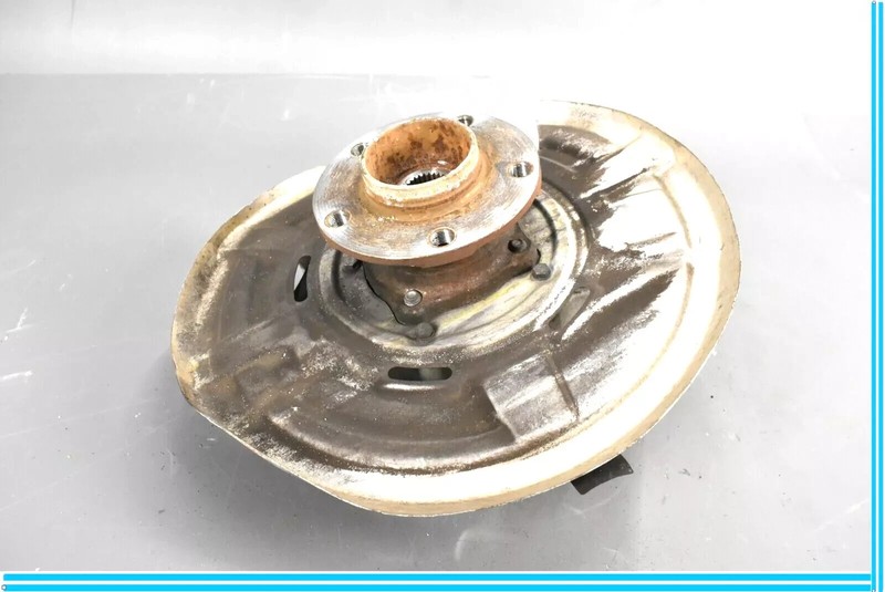 2012 BMW F12 650i 640i Rear Right Wheel Carrier Spindle Knuckle Hub 6796146 OEM