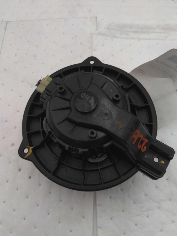2015 Hyundai Genesis HVAC Blower Motor OEM 971111R000 Used 143K Miles