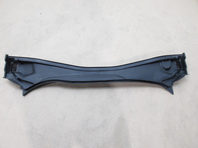 BMW M235i F44 2023 Windshield Wiper Cowl Air Vent Cover Panel Trim 20-25 *