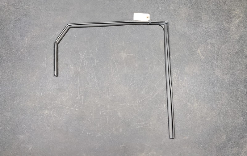 Rear Left Door Window Glass Run Channel 2021 Hyundai Kona 83530-J9000 2018-2022