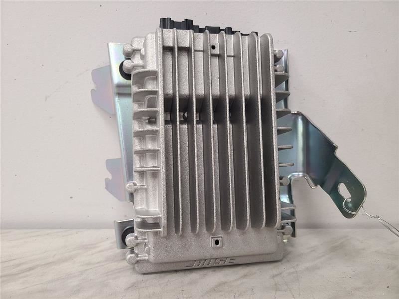 Audio Equipment Radio Amplifier Fits 12-17 VERANO 576808