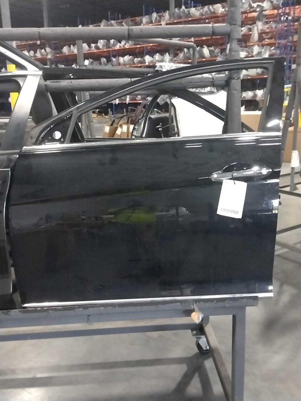 2015 Hyundai Sonata Left Front Door Black 179362 Used OEM Part