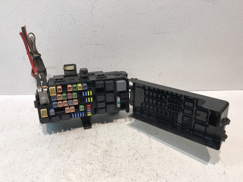 2002-2010 Ford Explorer Engine Bay Fuse Box Relay OEM 3L2T-14398-ASC