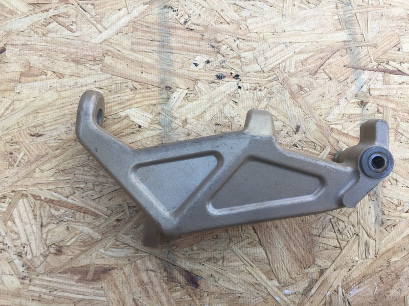 Ski-doo MXZ Renegade Right hand spindle XP chassis 2008-2012