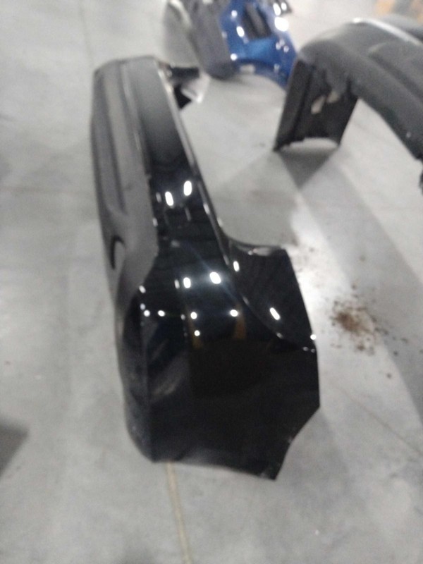 2013 Volvo S60 XC60 Black OEM Bumper Assembly Light Scratches 177K Miles